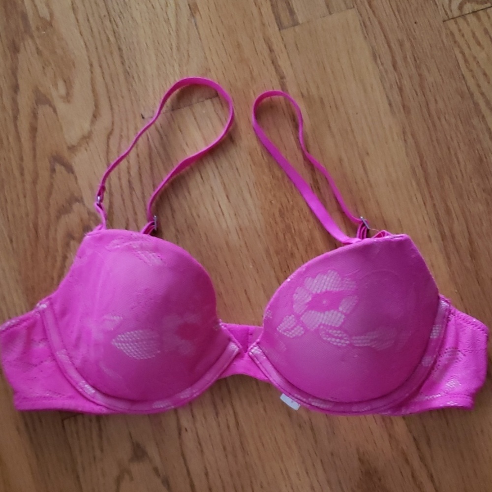 VS Pink Total Sweetheart Demi Bra 34B